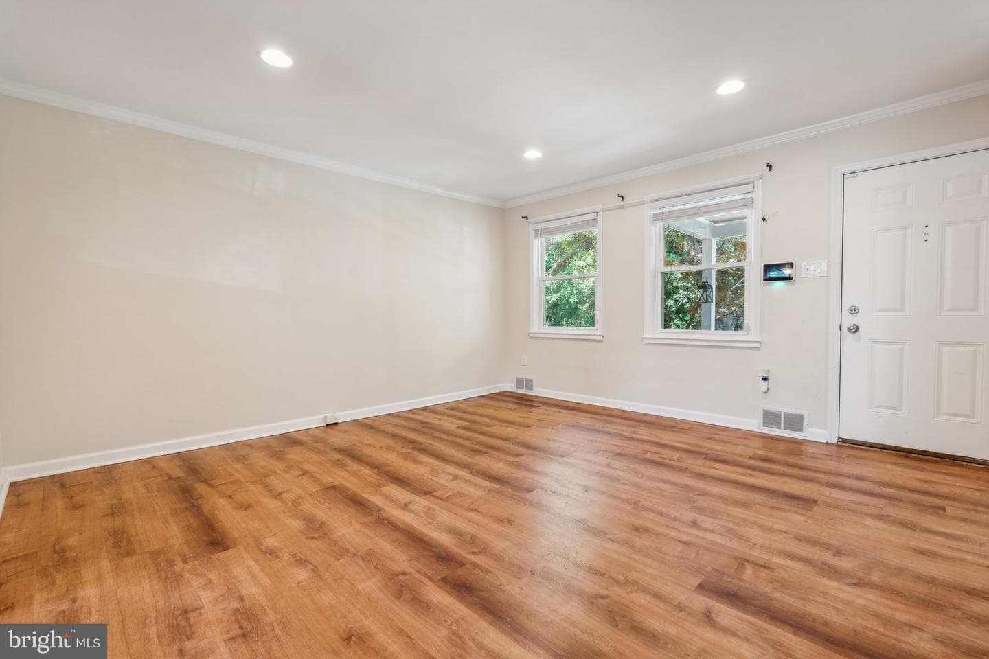 1341 Glenwood Avenue photo 5