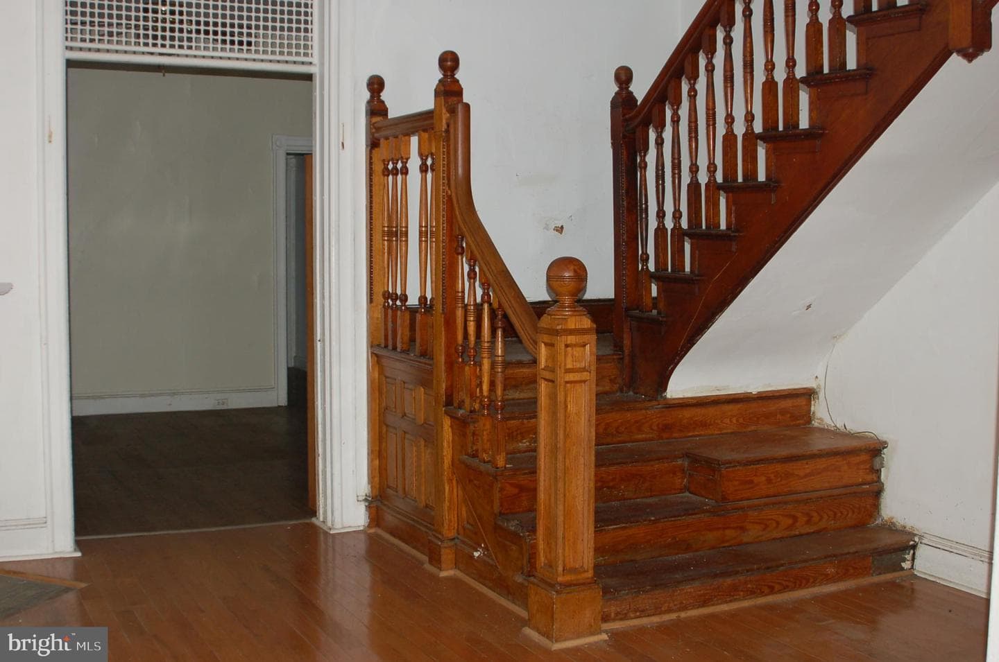 722 Reservoir Street photo 9