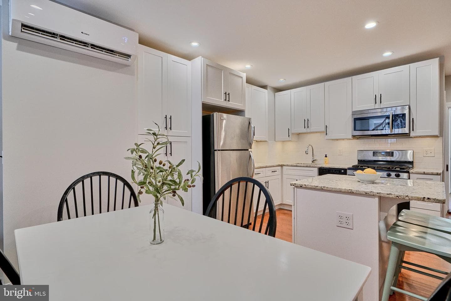 2938 Keswick Road photo 11