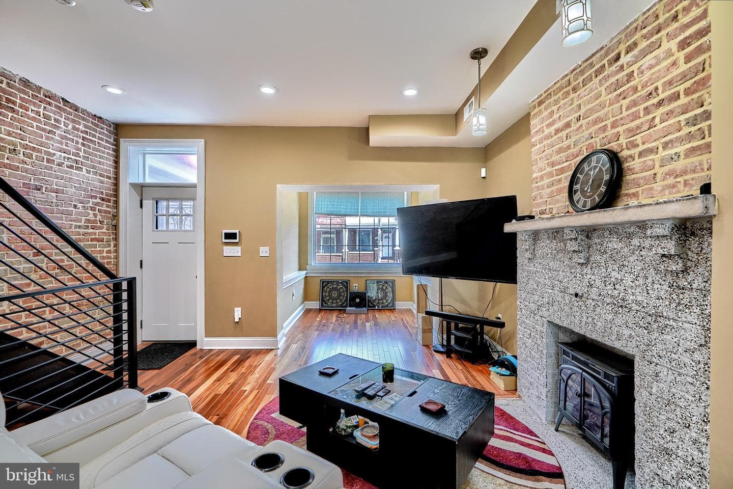 2623 E Biddle Street photo 7