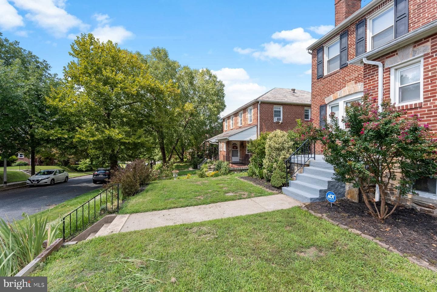 2416 Pelham Avenue photo 3