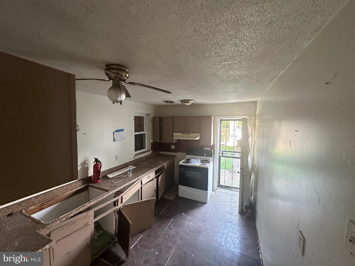2214 E Fayette Street photo 7