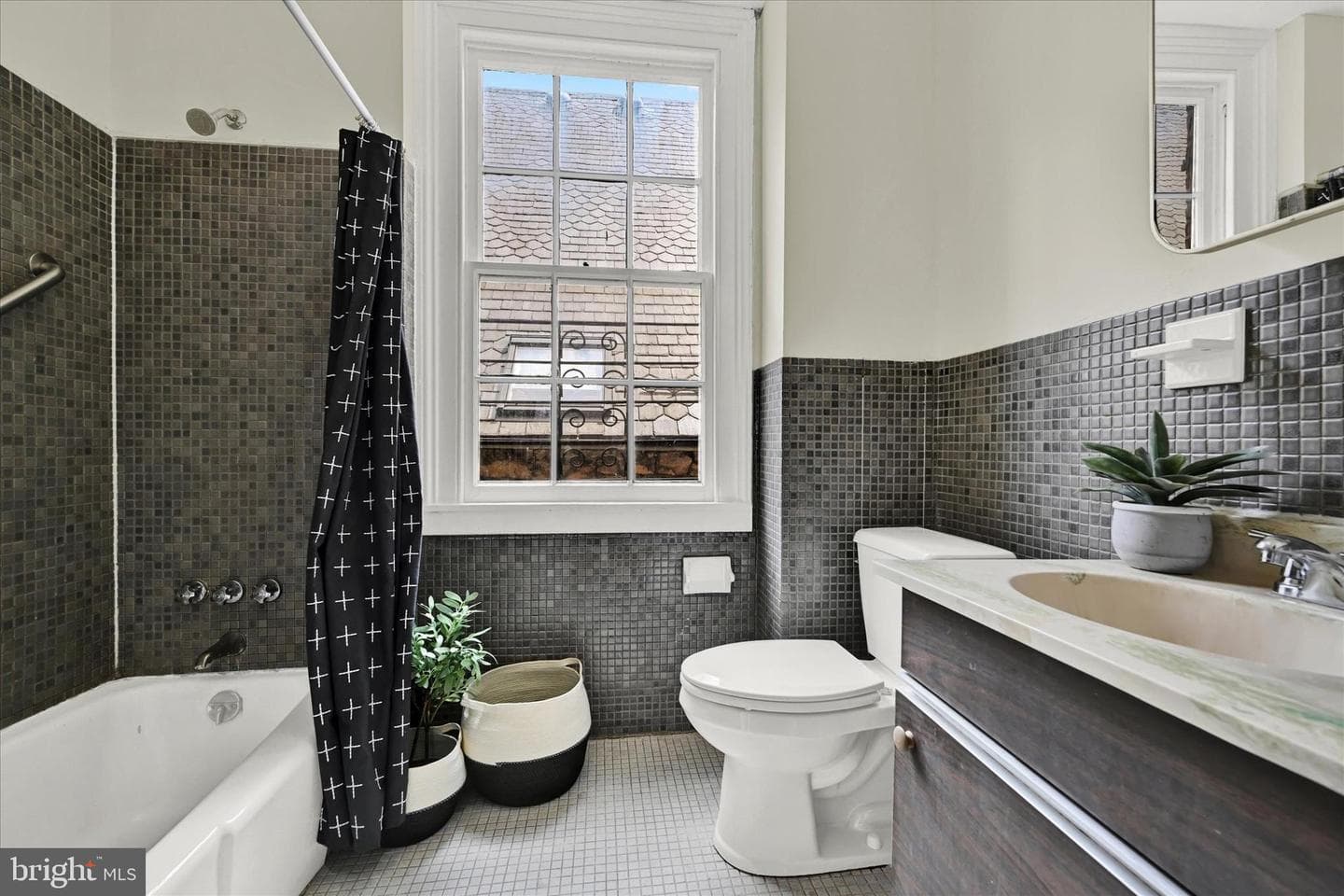 1325 Bolton Street photo 27