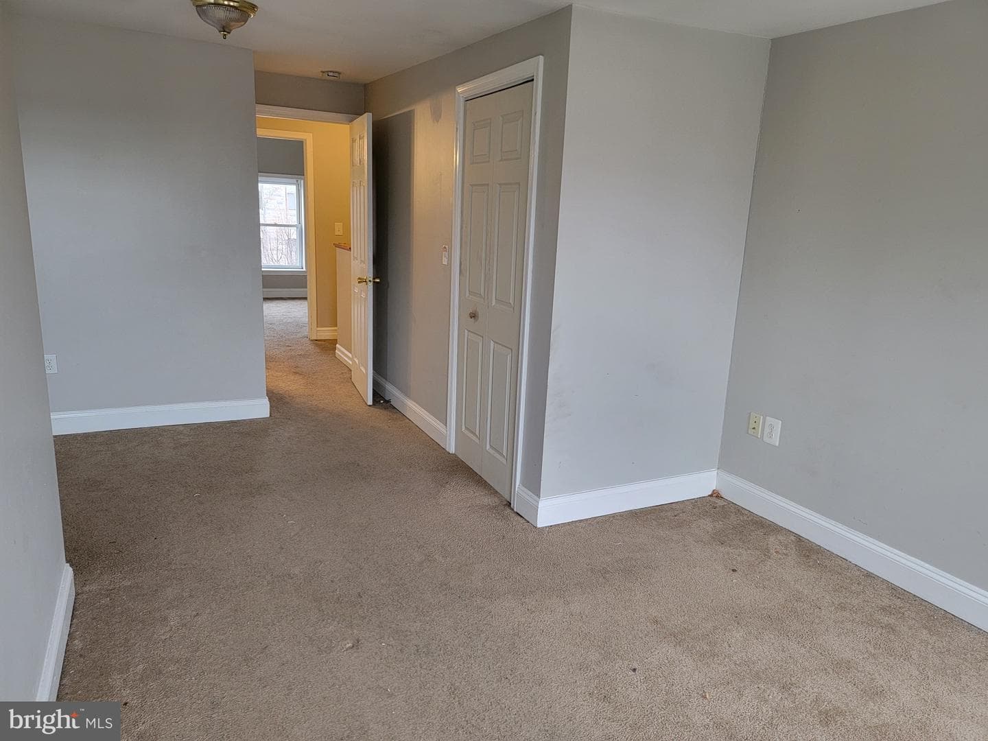 117 S Schroeder Street photo 55