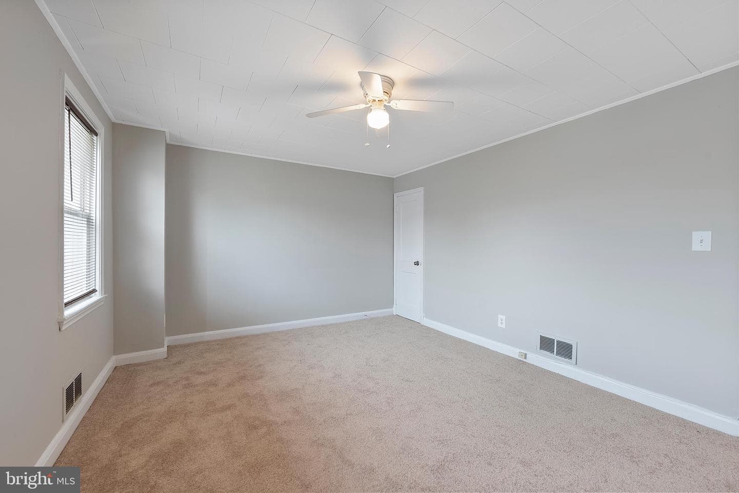 4016 Balfern Avenue photo 17