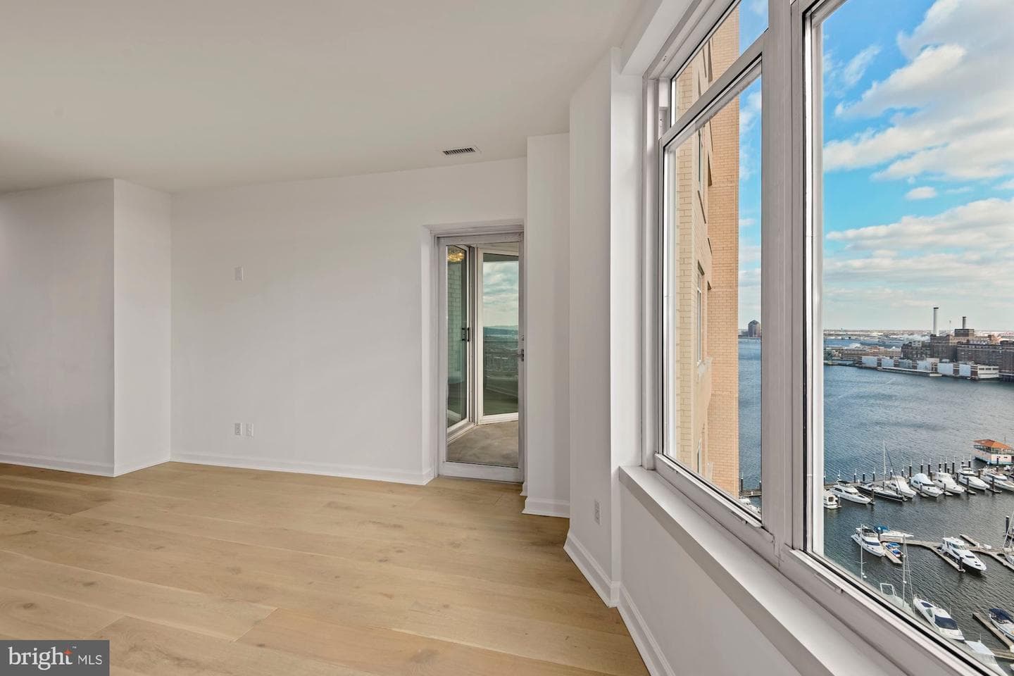 100 Harborview Drive #1804 photo 23