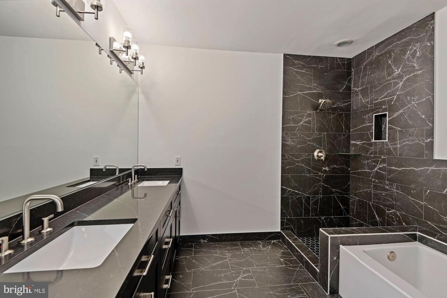 100 Harborview Drive #1804 photo 26