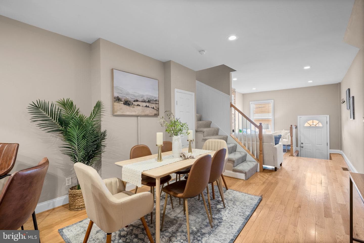 127 Cross Street E photo 5