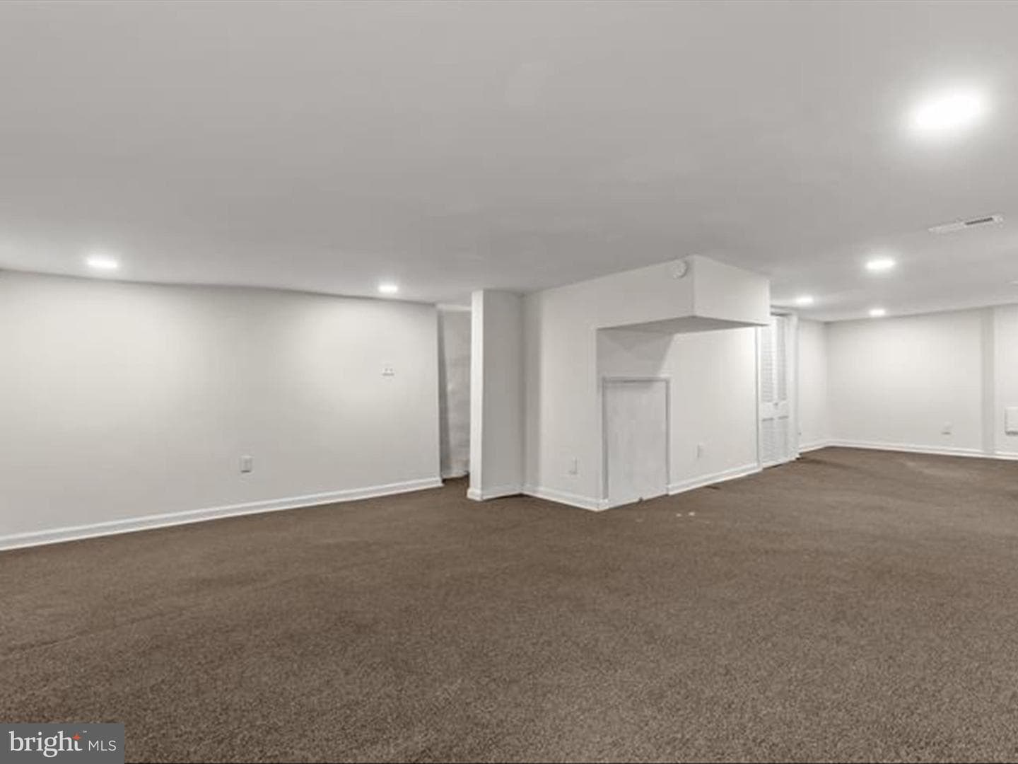 732 N Edgewood Street photo 32