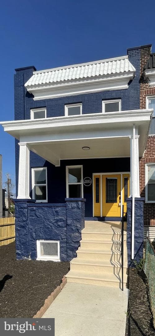 2910 Ridgewood Avenue photo 1