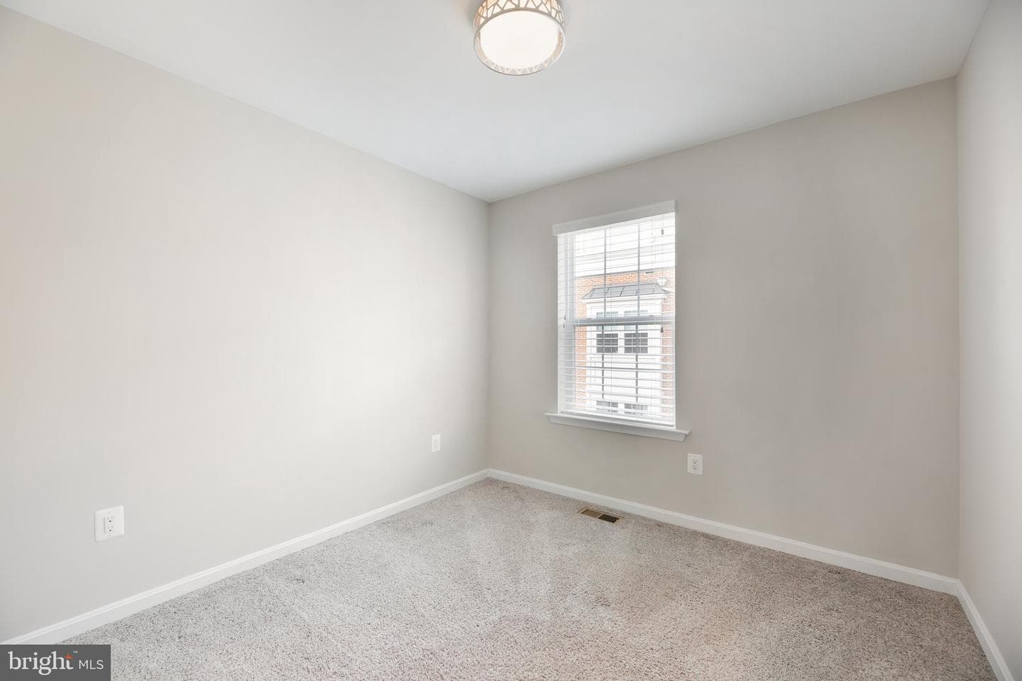 1211 Berry Street photo 20