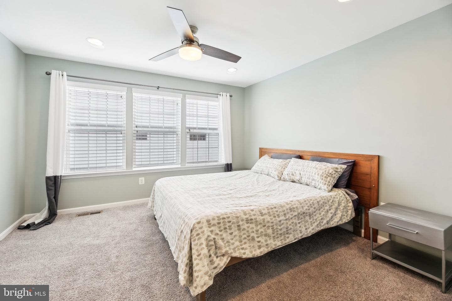 1211 Berry Street photo 25