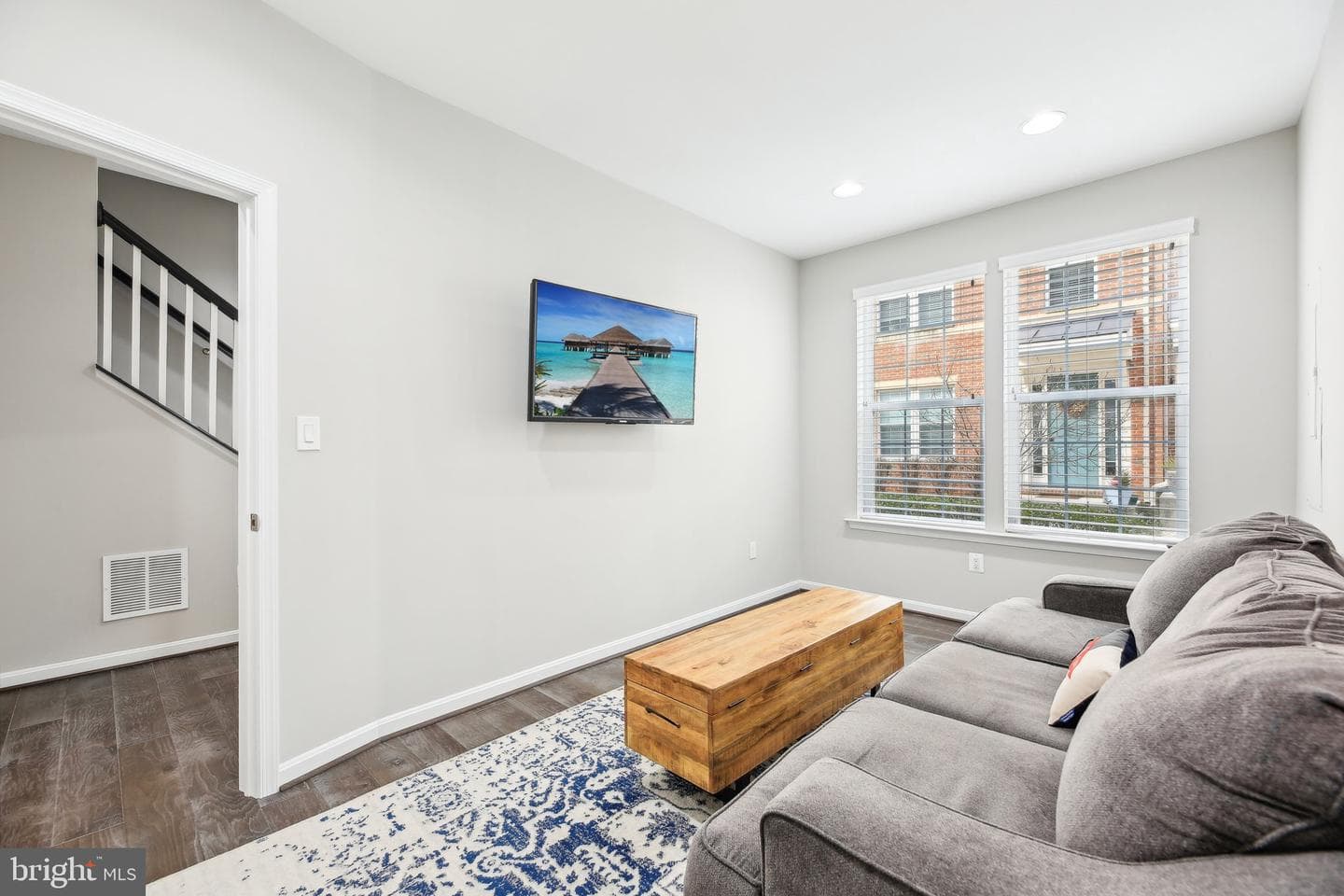 1211 Berry Street photo 6