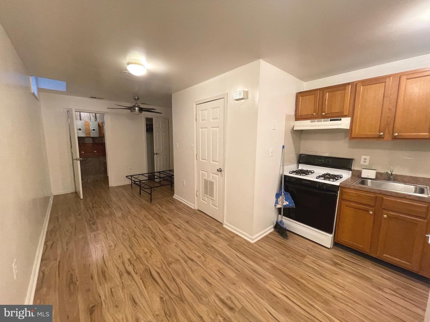 3205 Vickers Road photo 29