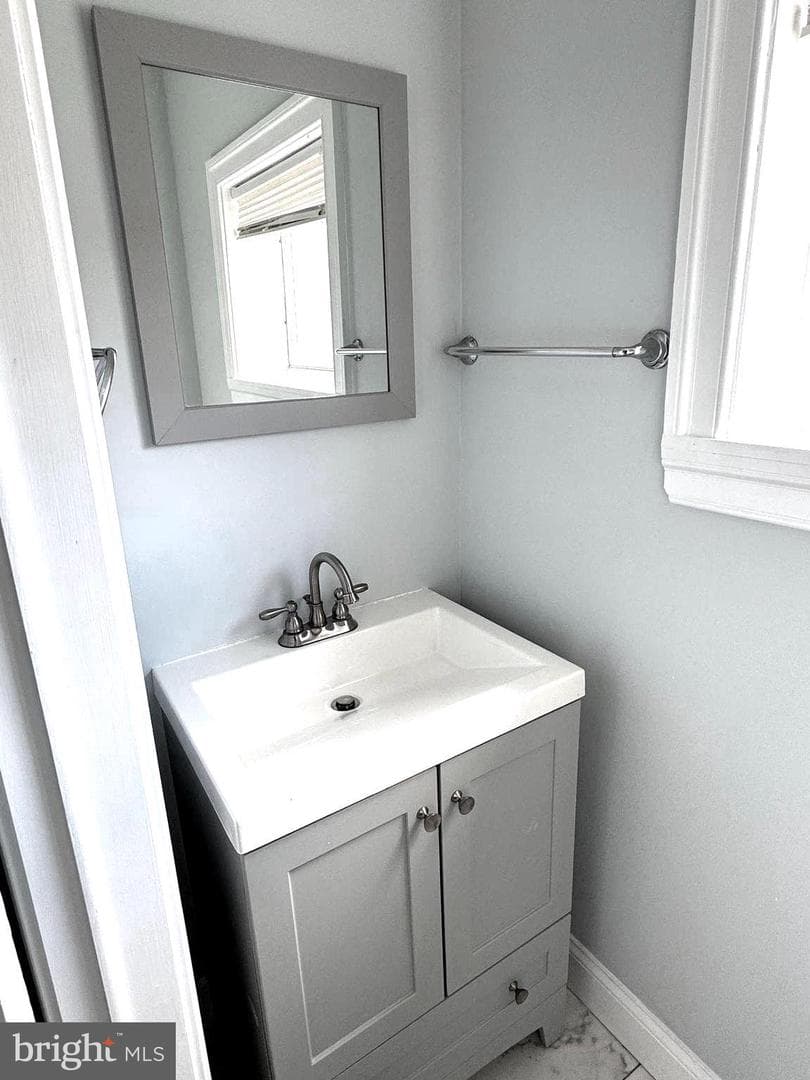 326 Mount Holly Street photo 6