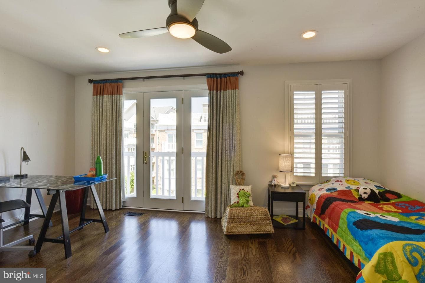 1213 Harbor Island Walk photo 24