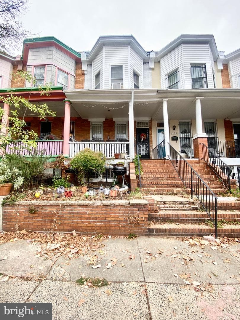 332 Ilchester Avenue photo 2