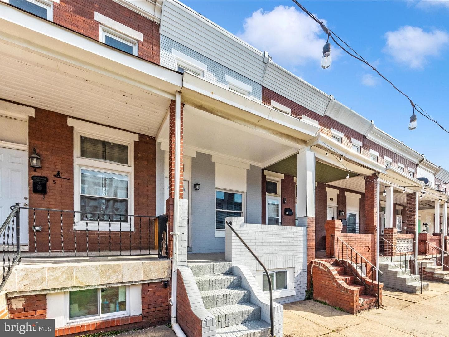 443 Robinson Street N photo 51