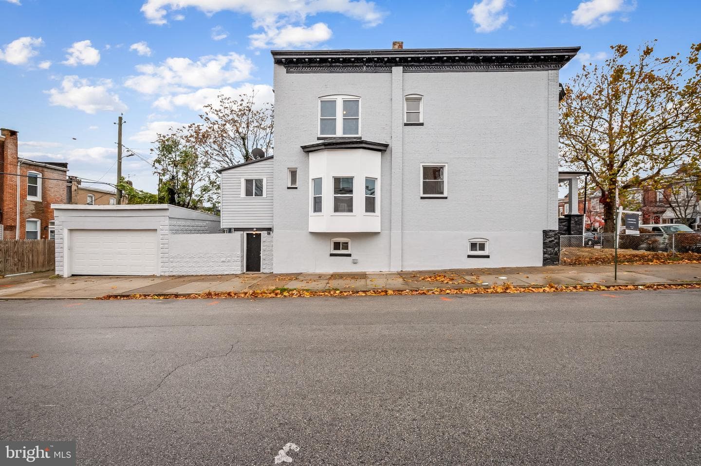 2401 Harlem Avenue photo 4