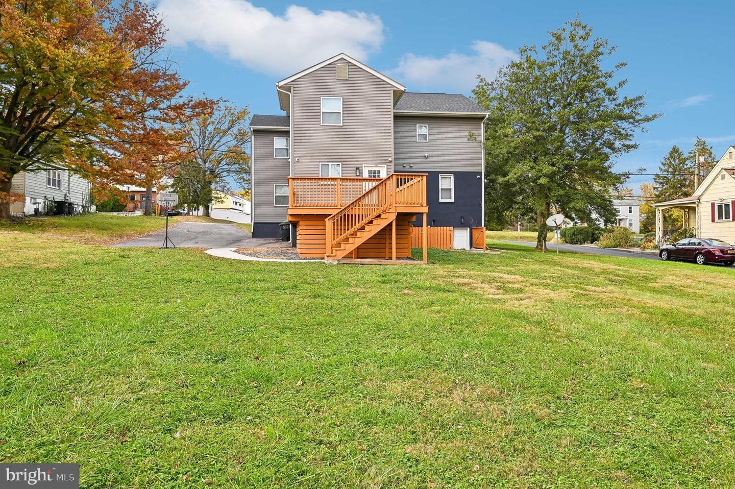 5521 Radecke Avenue photo 49