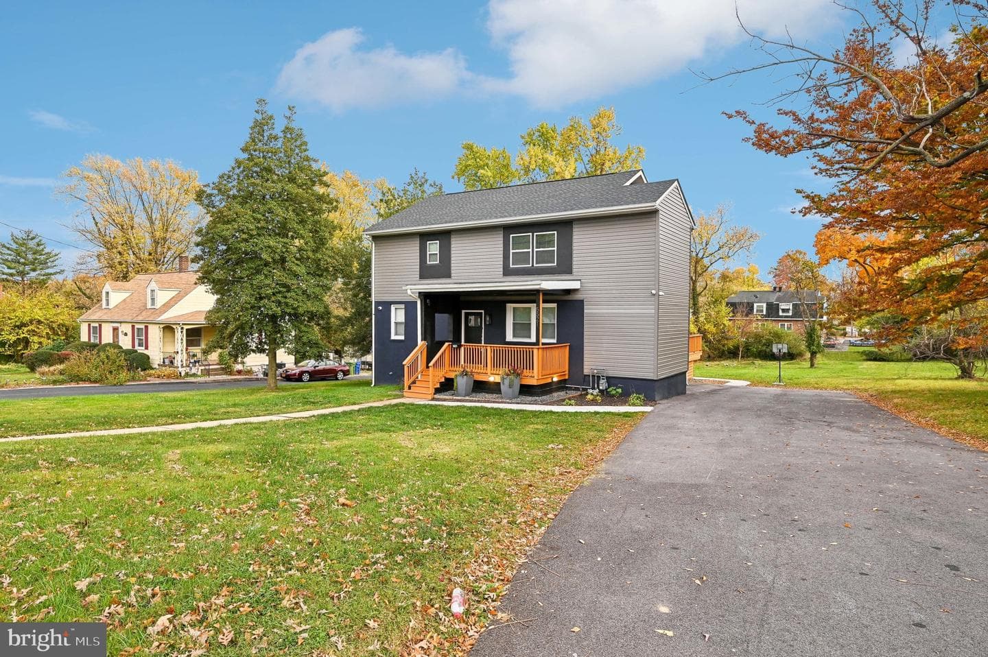 5521 Radecke Avenue photo 5
