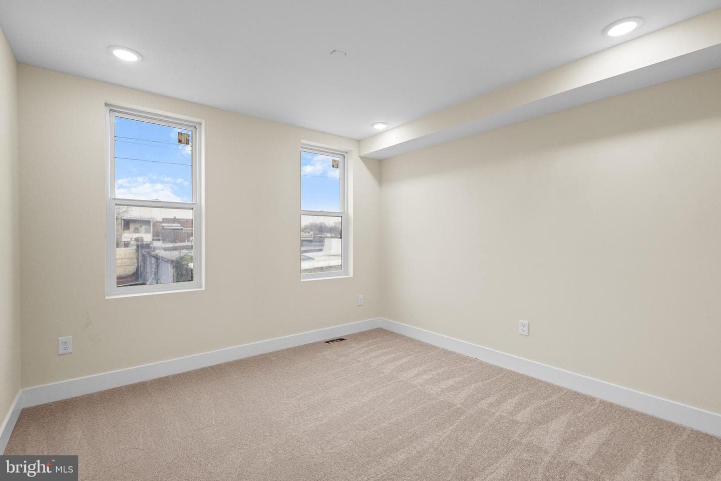 1618 Mchenry Street photo 20