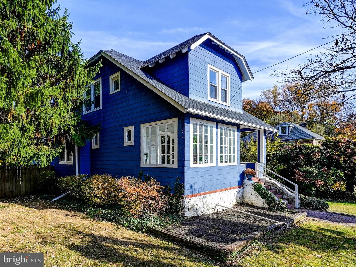 3900 White Avenue photo 2