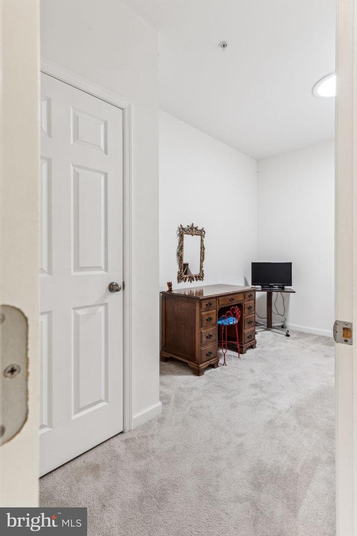 2781 W North Avenue photo 17