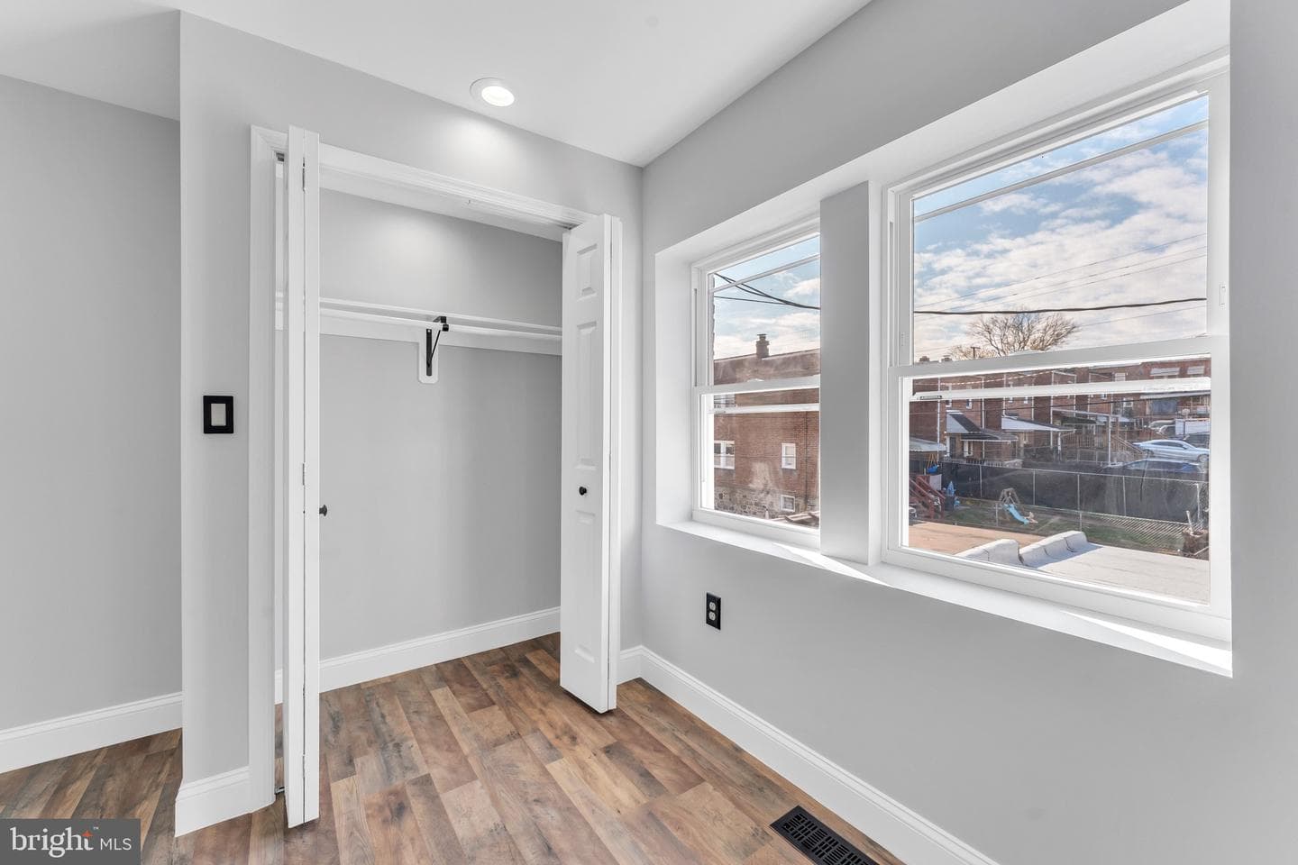 910 Mount Holly Street photo 16