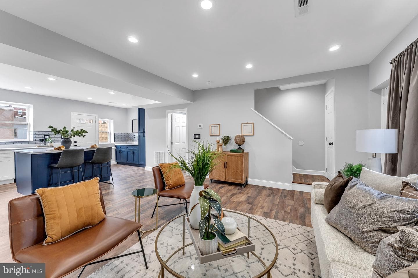 910 Mount Holly Street photo 3