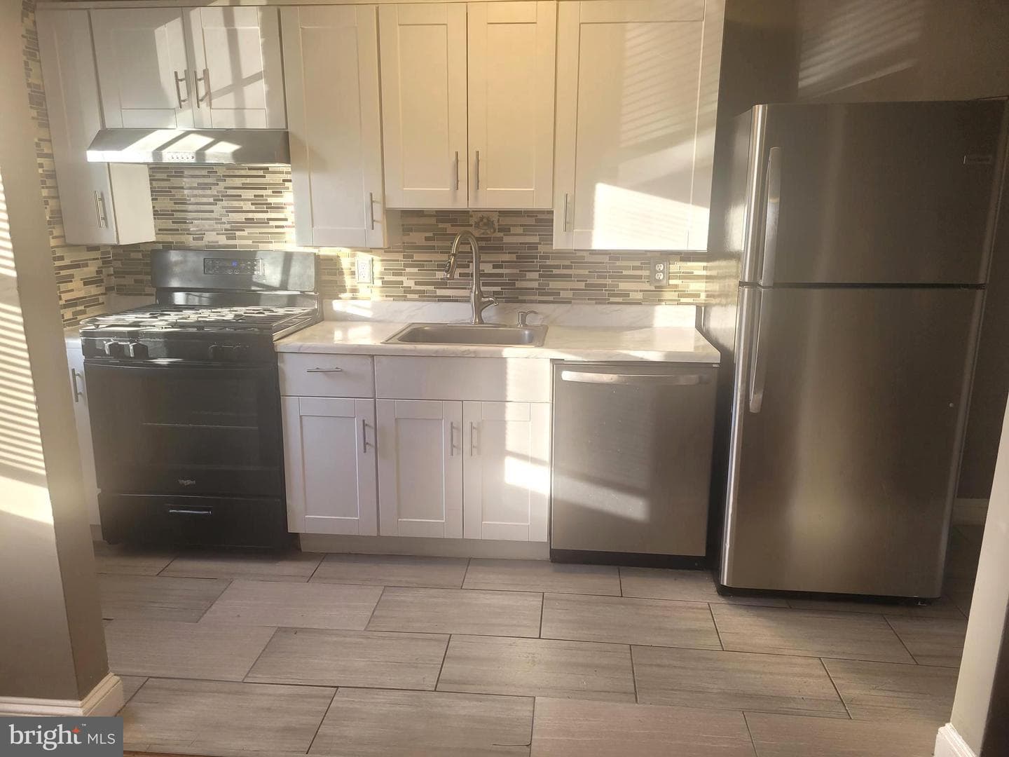 1332 Broening Highway photo 4
