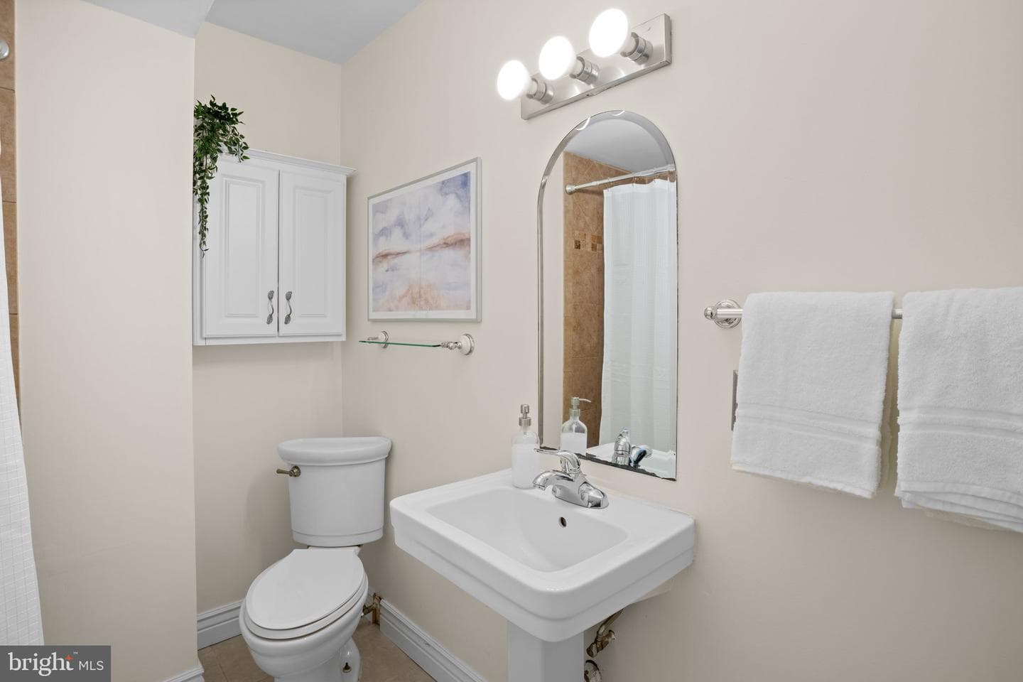 121 W Hamburg Street photo 15