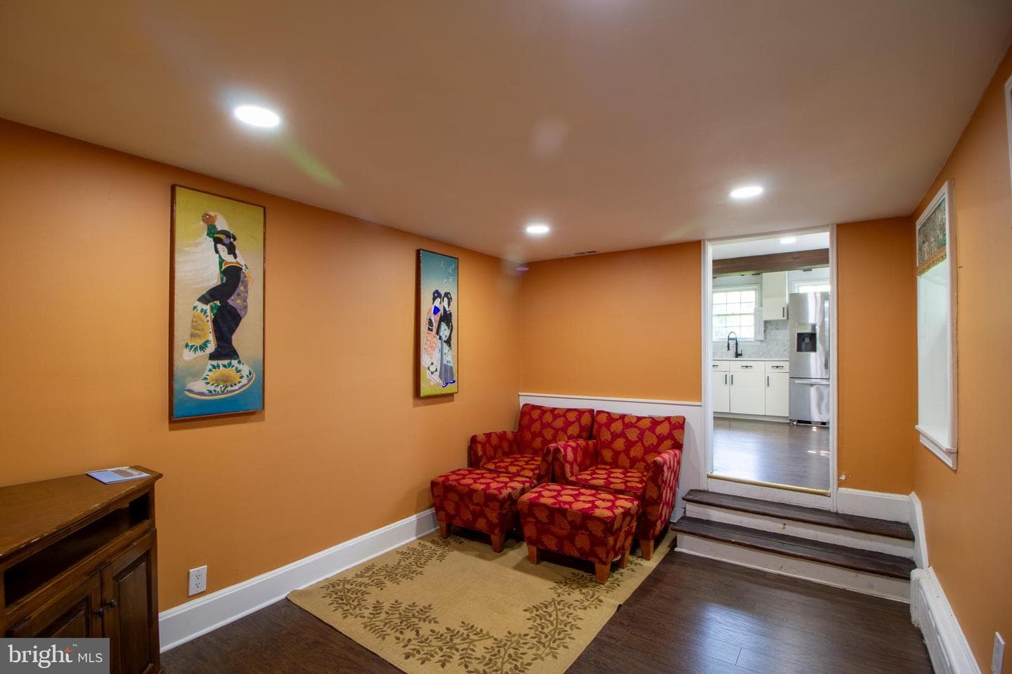 102 E Montgomery Street photo 16