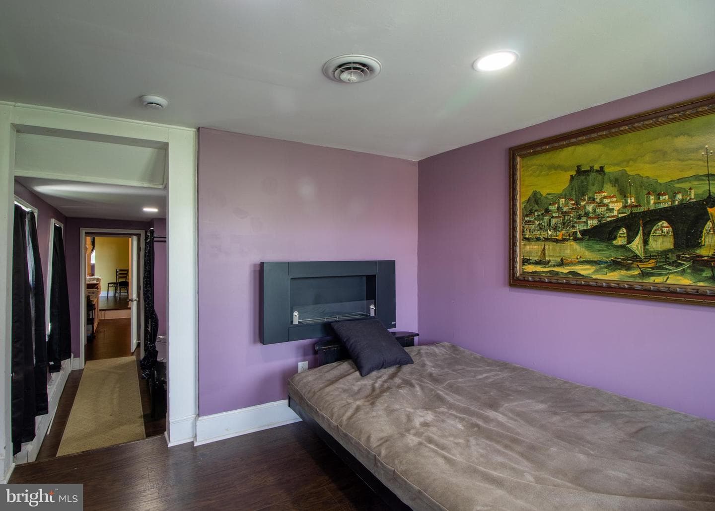 102 E Montgomery Street photo 31