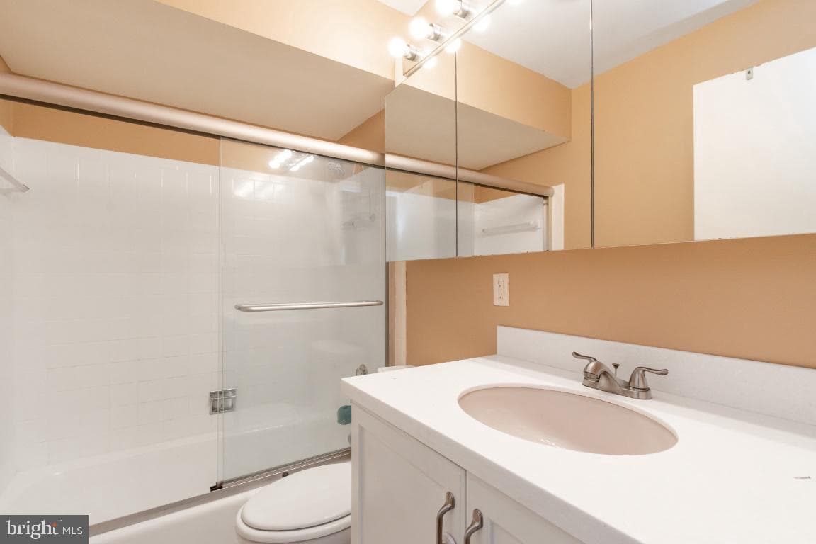 380 Homeland Southway #3b photo 18