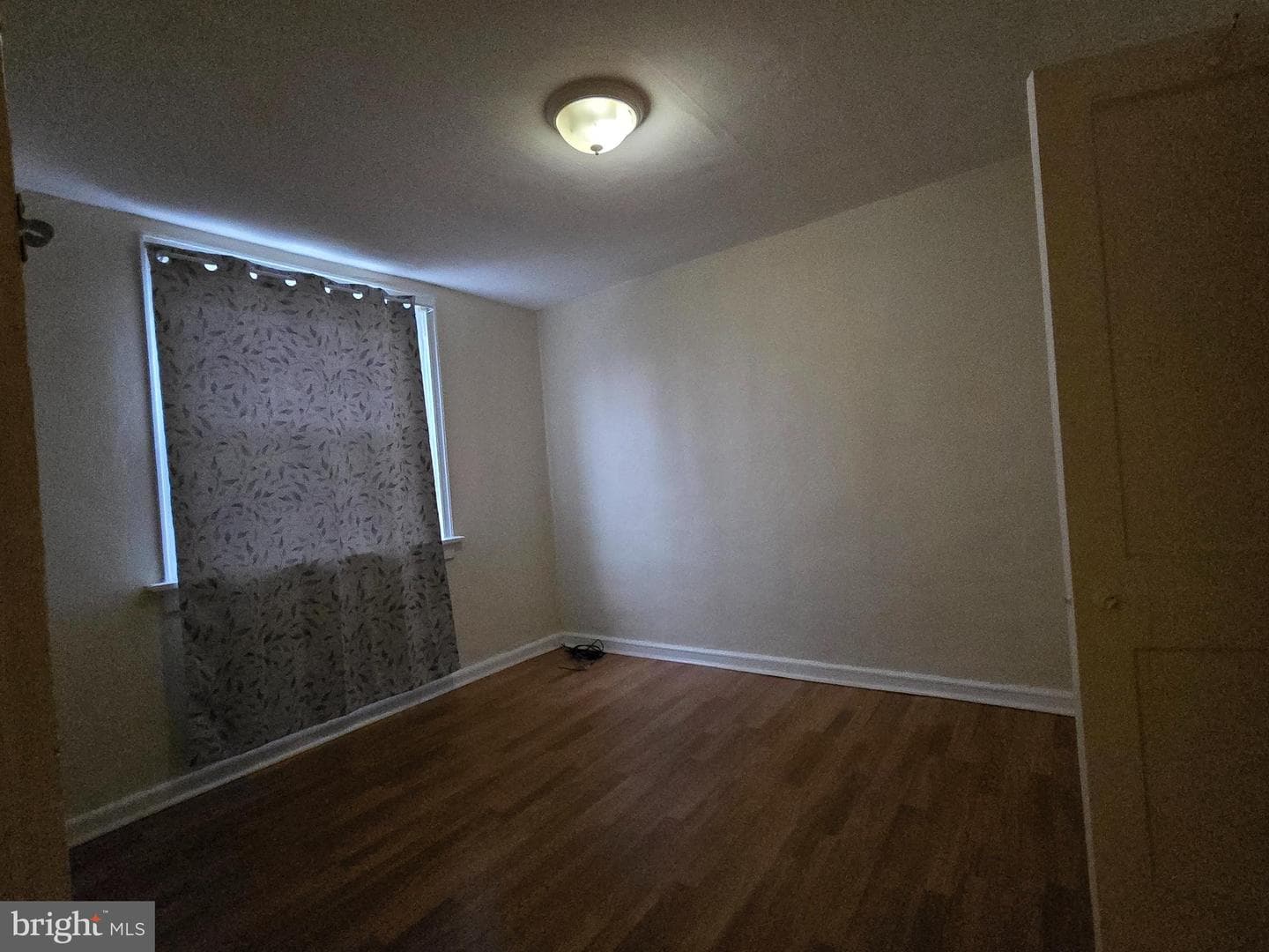 5044 Chalgrove Avenue photo 13