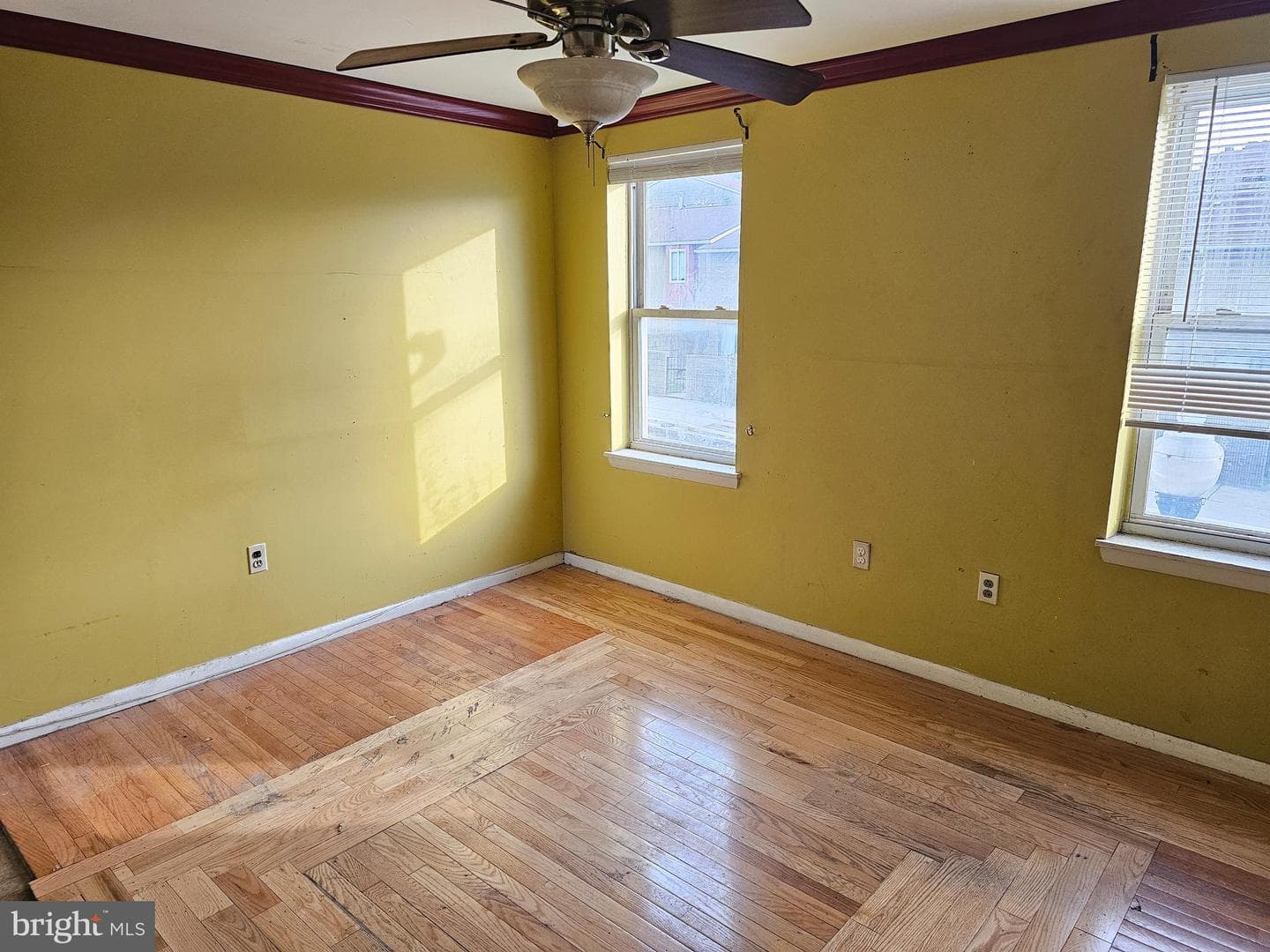 1514 E Madison Street E photo 8