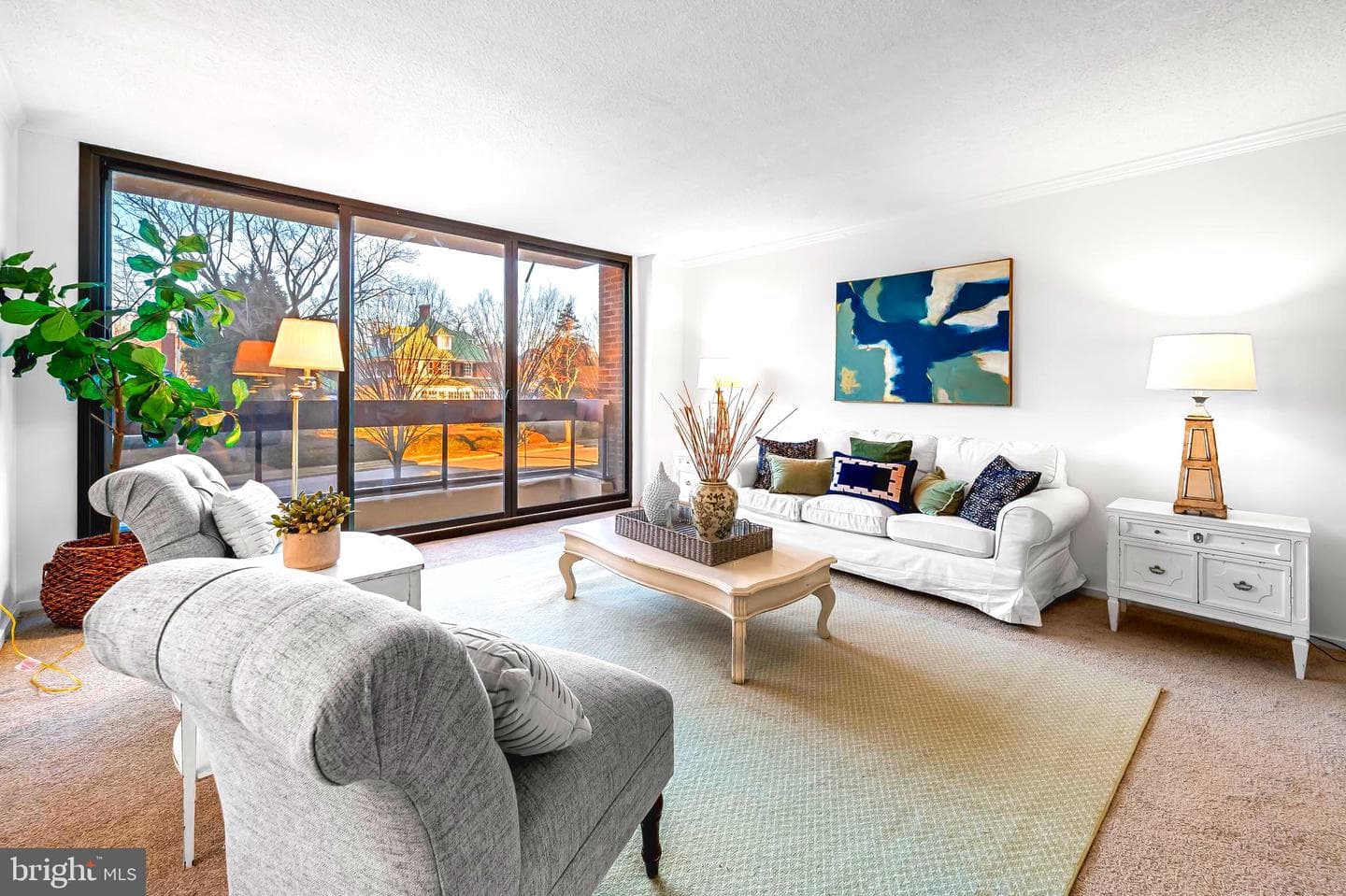 4100 N Charles Street #212 photo 2