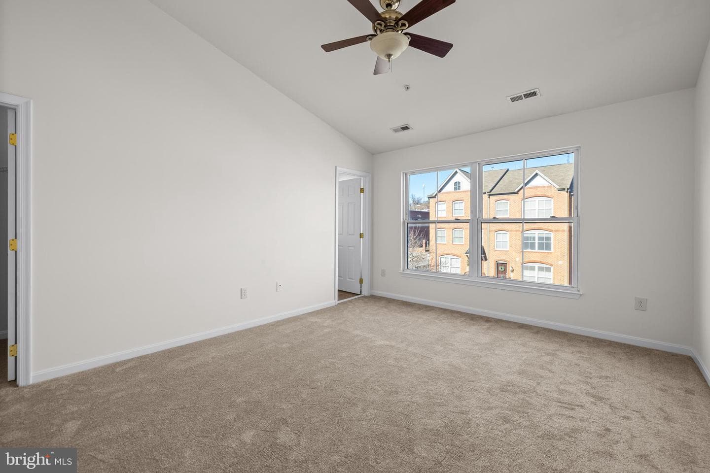 2089 Clipper Park Road photo 22