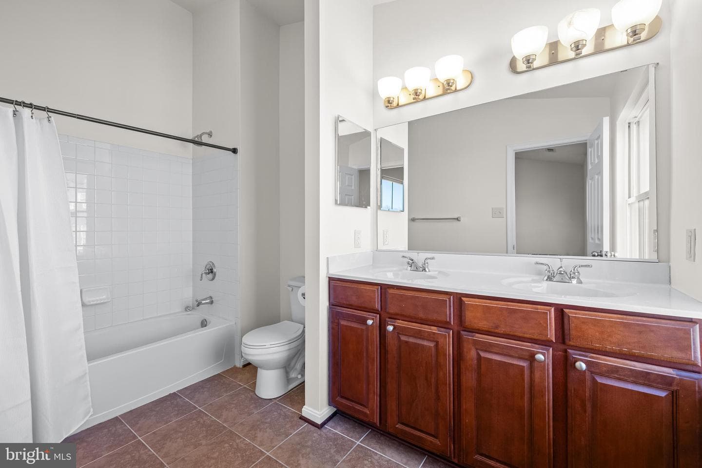 2089 Clipper Park Road photo 24