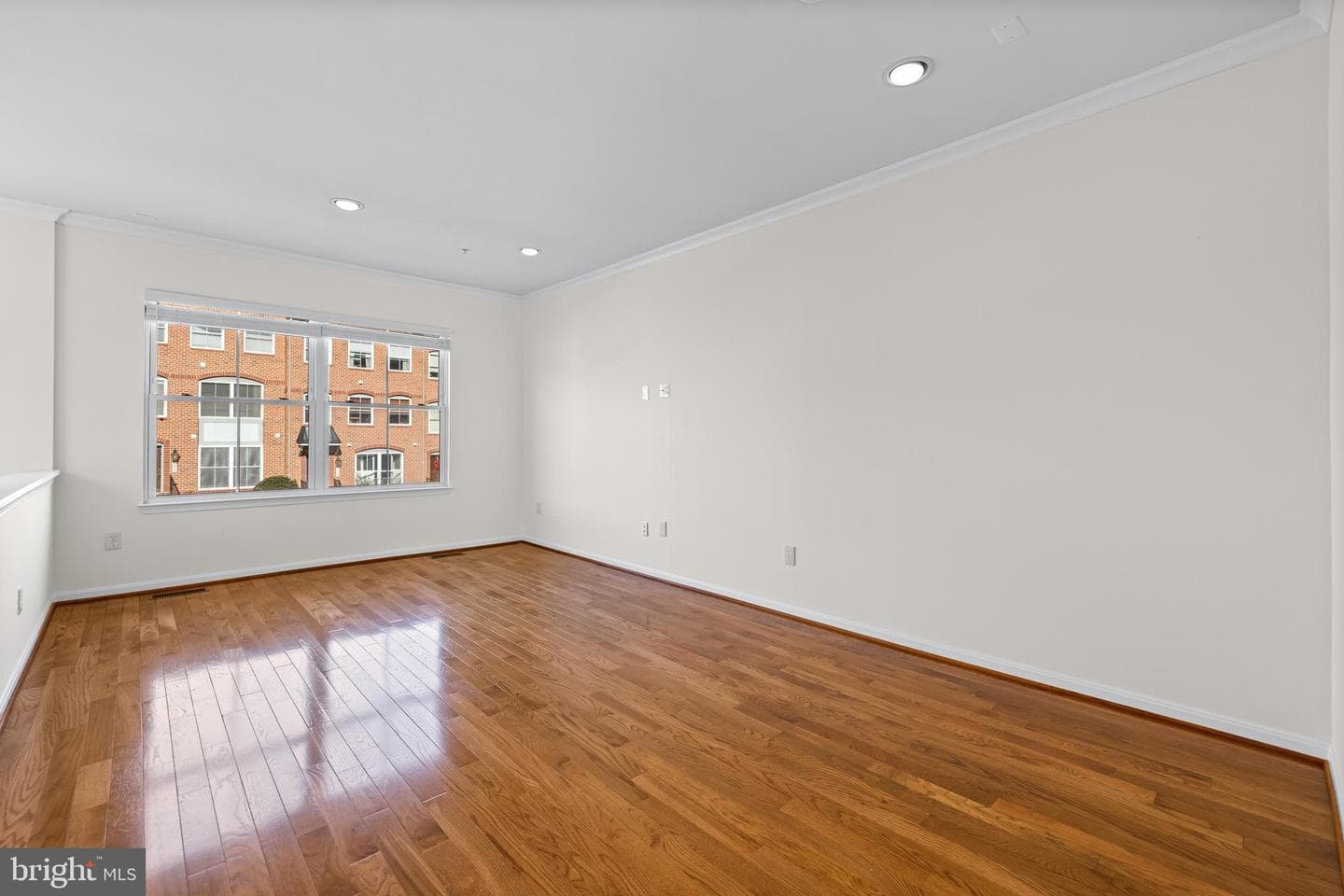 2089 Clipper Park Road photo 4