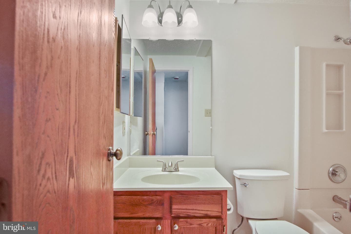 1102 Laurens Street photo 27