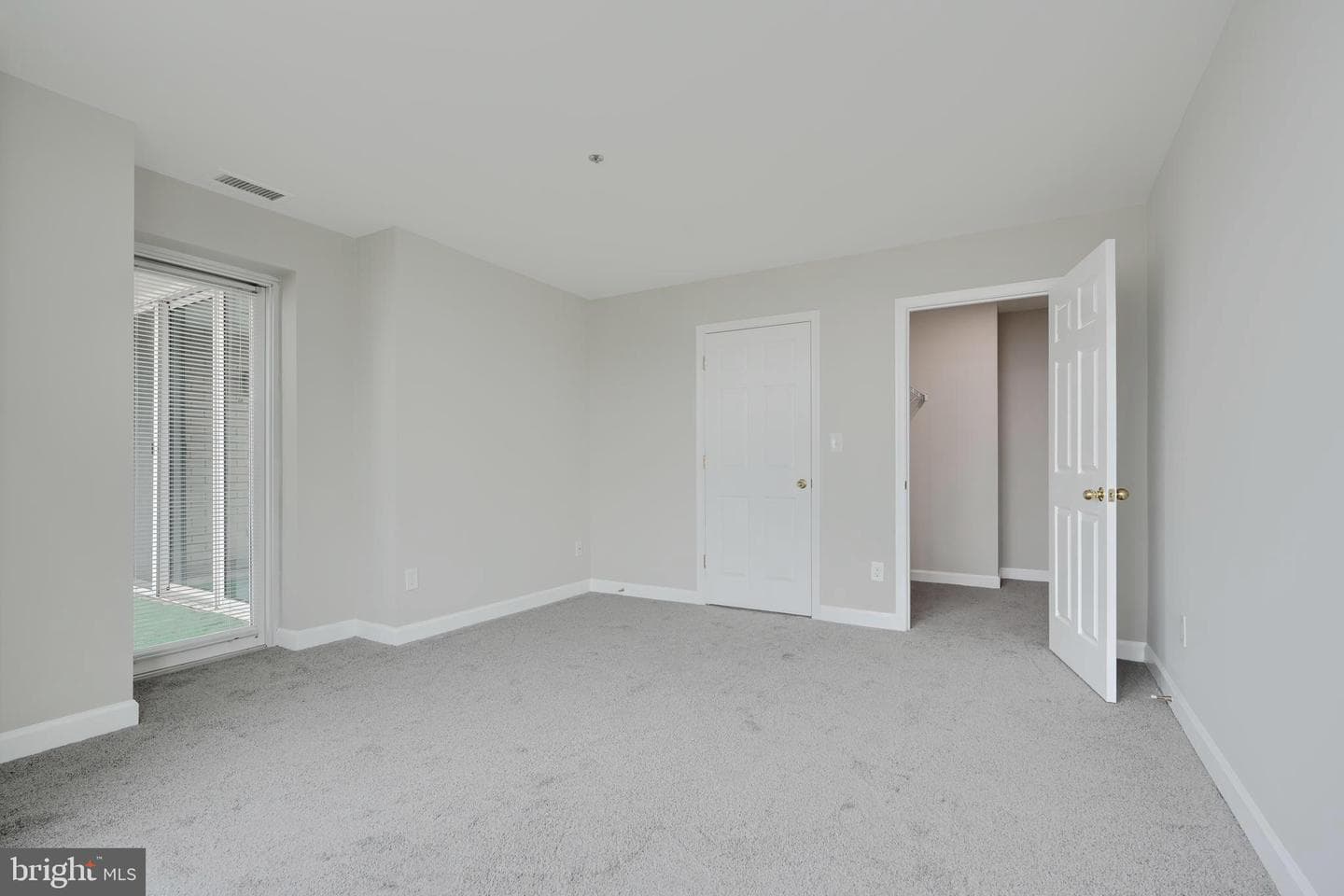 100 Harborview Drive #705 photo 23