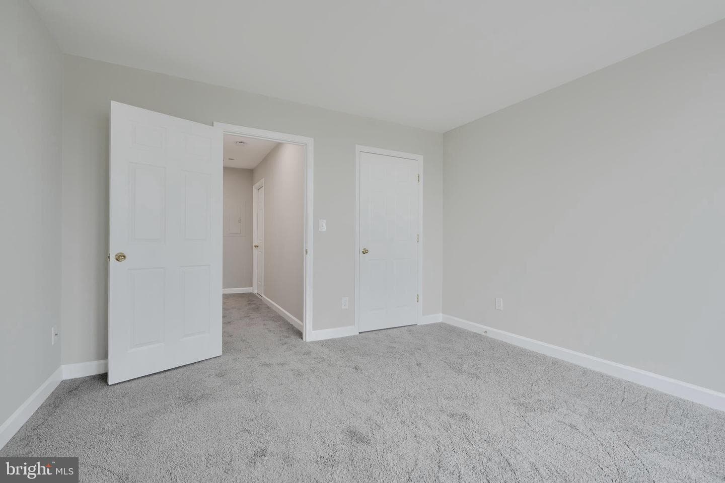 100 Harborview Drive #705 photo 24