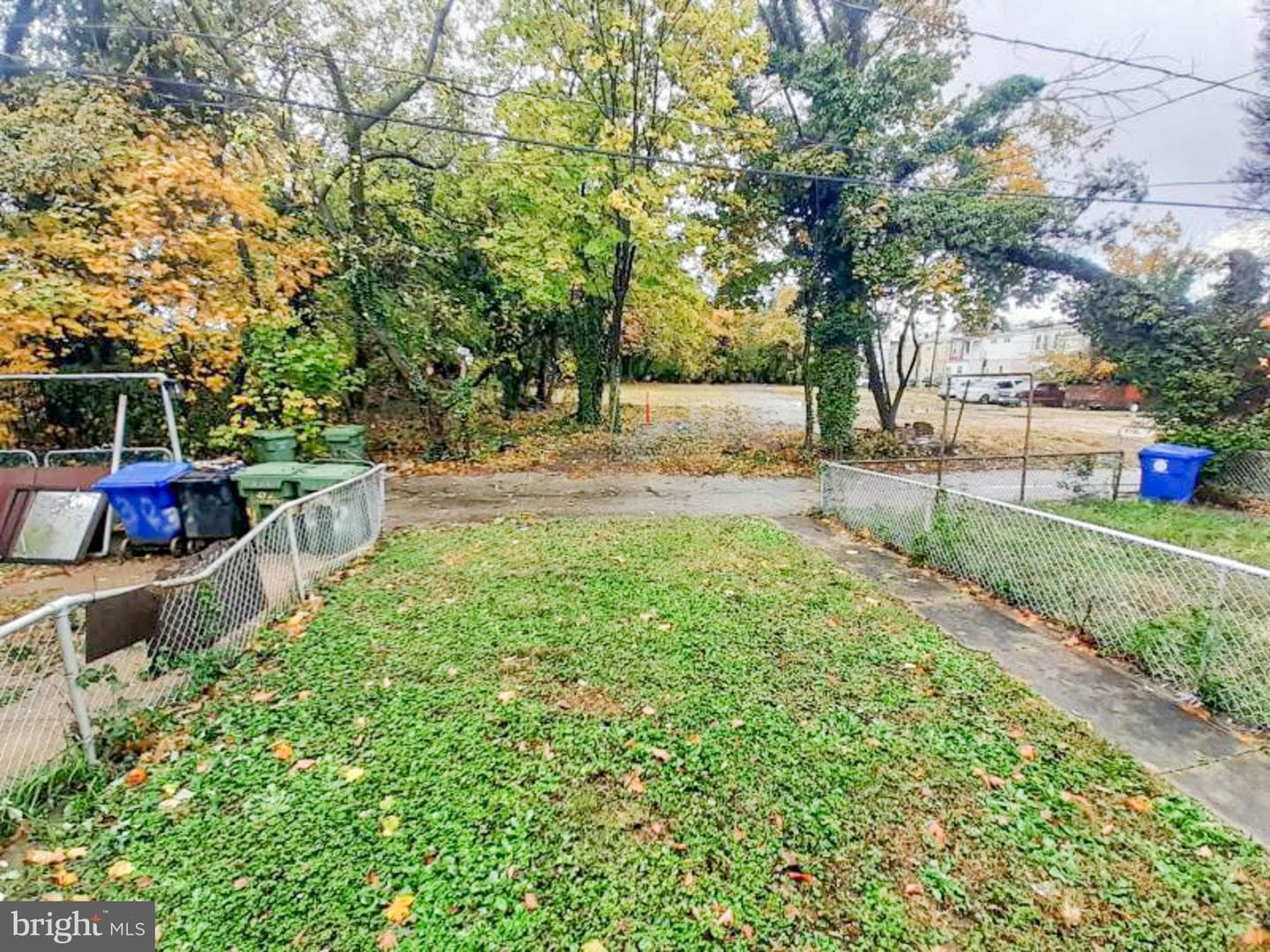 304 Lyndhurst Street photo 33