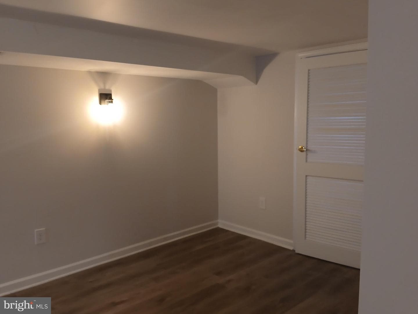 1523 N Bond Street photo 23