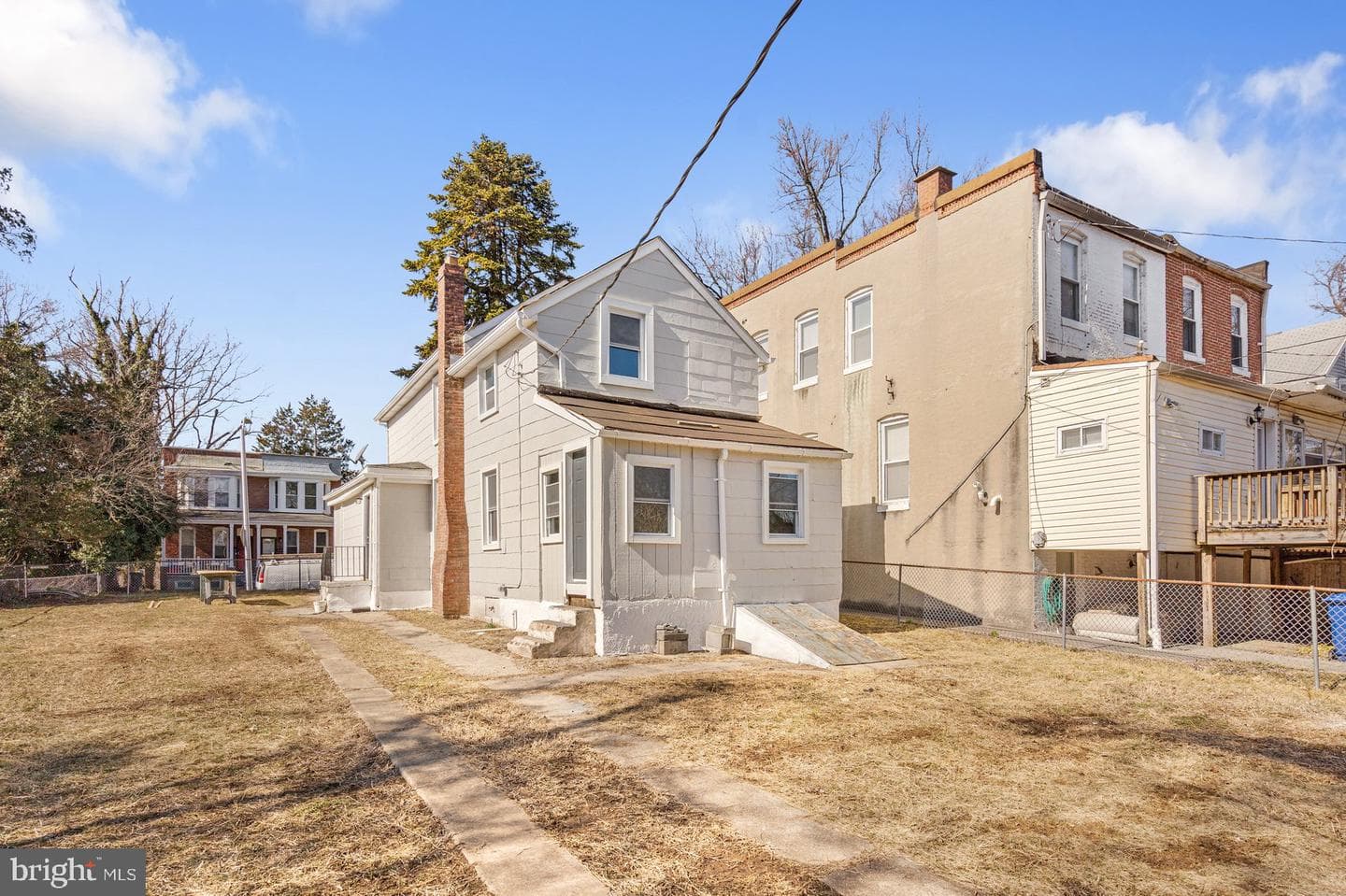 459 S Augusta Avenue photo 3