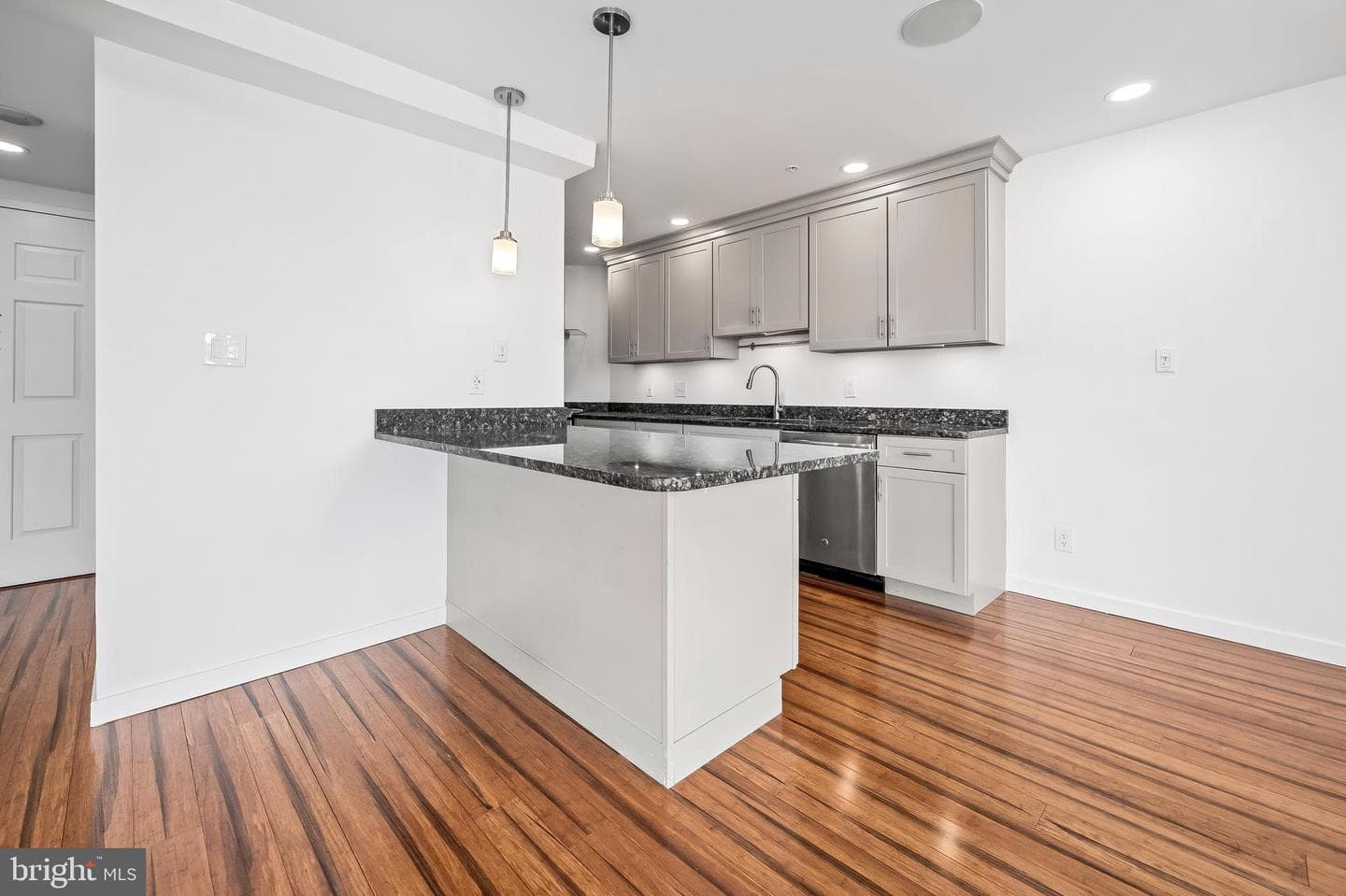 250 President Street #613 photo 11