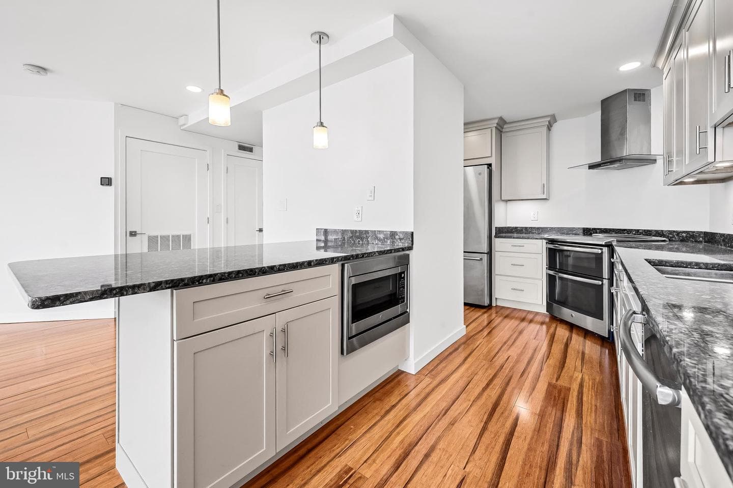 250 President Street #613 photo 12
