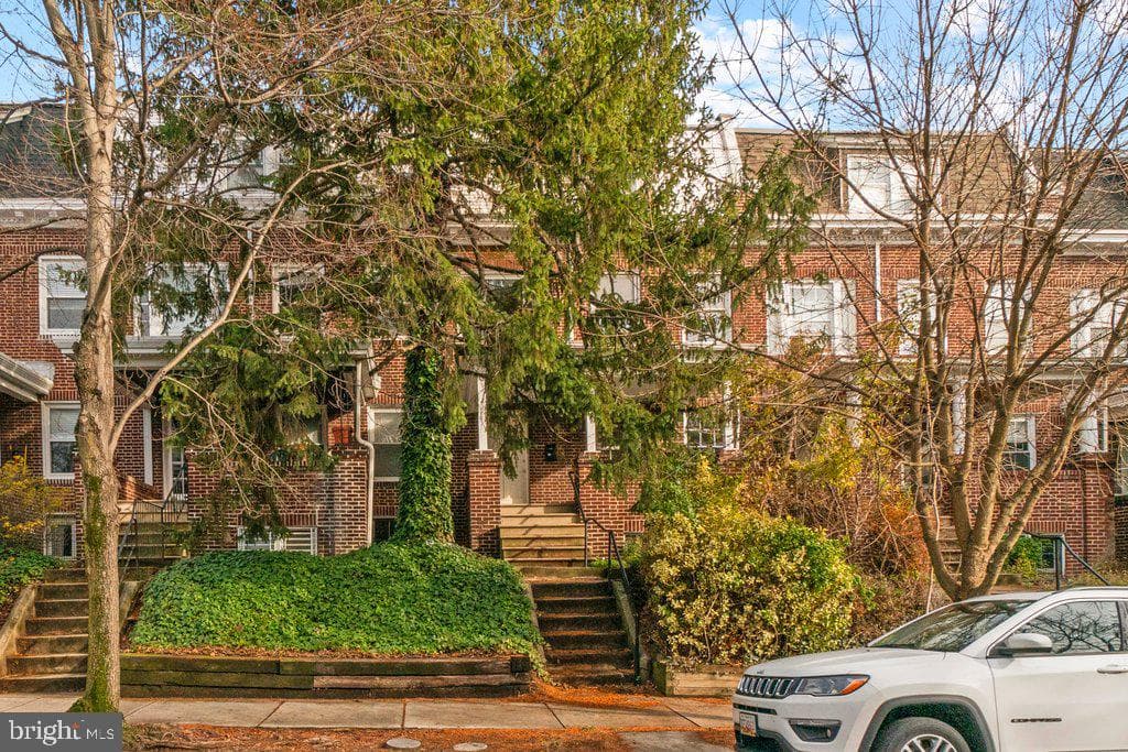 3215 Guilford Avenue photo 3